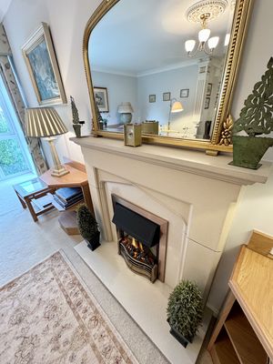 Lounge Fire- click for photo gallery